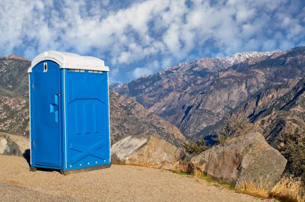 Portable Toilet Options We Offer in Wilkshire Hills, OH